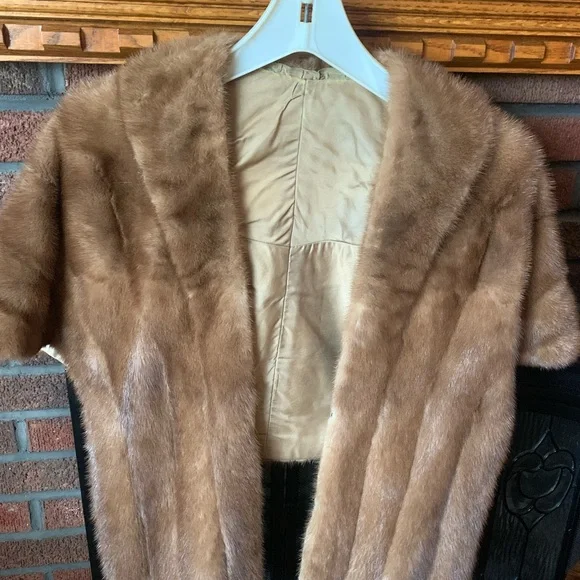 VINTAGE ELEGANT MINK STOLE ONE SIZE FEEL RICH! - Picture 1 of 7